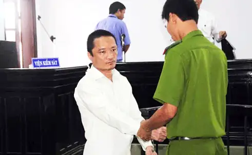 Bình Con Nha Trang Là Ai? Sự Thật Đằng Sau Câu Chuyện Của 'đại Ca' Xứ Biển