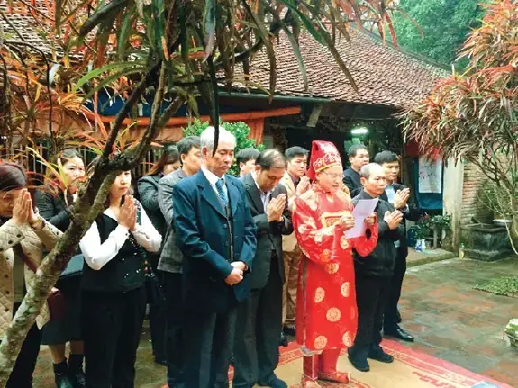 Bố Cái Đại Vương Là Ai? Khám Phá Cuộc Đời Và Sự Nghiệp Của Phùng Hưng