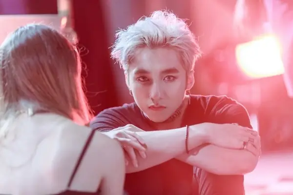 Phân Tích Hiện Tượng "đạo Nhái" Trong Âm Nhạc Việt: Khi Nào Thì Một Ca Sĩ Bị Coi Là Số 1?