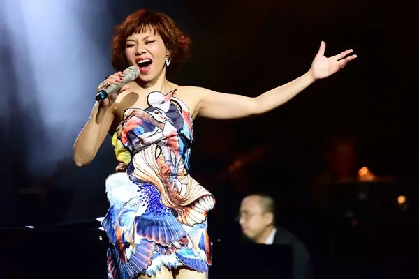 Trần Thu Hà: Hành Trình Từ Giọng Hát Bẩm Sinh Đến Diva Lừng Danh Của Việt Nam