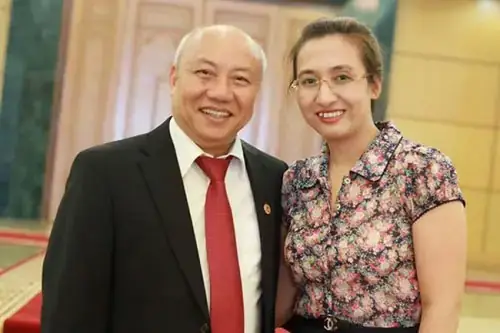 Vén Màn Gia Đình Hạnh Phúc Của Btv Vân Anh Và Doanh Nhân Nguyễn Hoài Nam