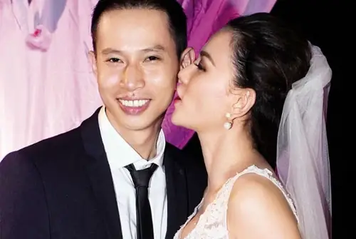 Chồng Cũ Của Ca Sĩ Thu Thủy Là Ai? Tiểu Sử Và Hành Trình Tìm Kiếm Hạnh Phúc Chồng Cũ Của Ca Sĩ Thu Thủy Là Ai? Tiểu Sử Và Hành Trình Tìm Kiếm Hạnh Phúc