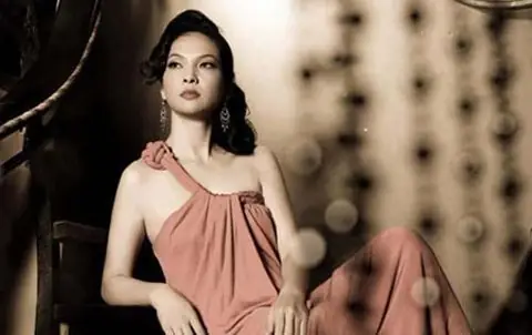 Hành Trình Hôn Nhân Của Nsưt Thủy Hương: Sự Thật Đằng Sau Người Chồng Cũ Hành Trình Hôn Nhân Của Nsưt Thủy Hương: Sự Thật Đằng Sau Người Chồng Cũ