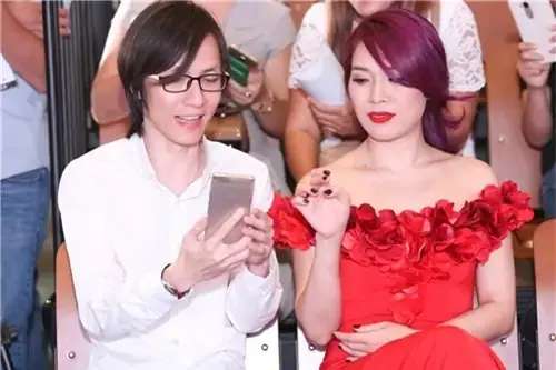 Sự Thật Về Chồng Ca Sĩ Mỹ Tâm: Danh Tính Chính Thức Và Hành Trình Tình Yêu Kín Tiếng Sự Thật Về Chồng Ca Sĩ Mỹ Tâm: Danh Tính Chính Thức Và Hành Trình Tình Yêu Kín Tiếng