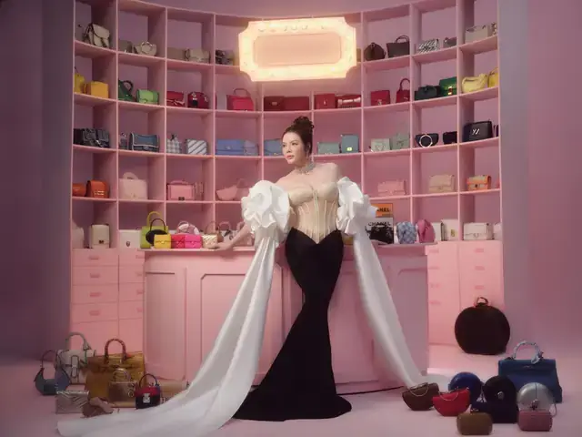 Sự thật về đời tư Lý Nhã Kỳ: Người phụ nữ quyền lực và những mối quan hệ kín tiếng Sự Thật Về Đời Tư Lý Nhã Kỳ: Người Phụ Nữ Quyền Lực Và Những Mối Quan Hệ Kín Tiếng