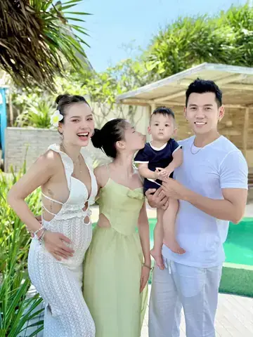 Lý Bình Là Ai? Tiểu Sử, Sự Nghiệp Và Câu Chuyện Tình Với Phương Trinh Jolie Lý Bình Là Ai? Tiểu Sử, Sự Nghiệp Và Câu Chuyện Tình Với Phương Trinh Jolie