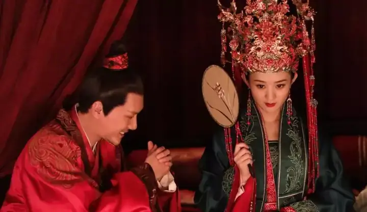 Phùng Thiệu Phong Là Ai? Sự Thật Về Cuộc Hôn Nhân Với Triệu Lệ Dĩnh