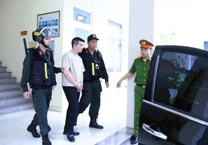 Vụ Án 'chồng Đoàn Di Băng': Toàn Cảnh Về 3 Bị Can Bị Khởi Tố Vì Sản Xuất Hàng Giả