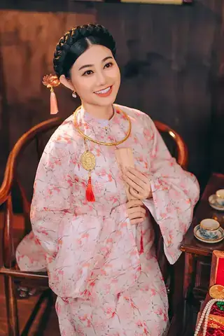 Chồng Quế Trân Là Ai? Sự Thật Đằng Sau Đời Tư Kín Tiếng Của 'ngọc Nữ' Sân Khấu Cải Lương Chồng Quế Trân Là Ai? Sự Thật Đằng Sau Đời Tư Kín Tiếng Của 'ngọc Nữ' Sân Khấu Cải Lương