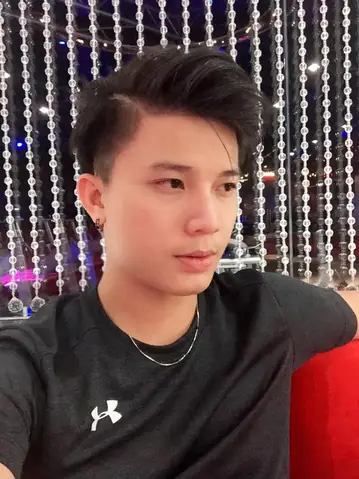 Nguyễn Tuấn Anh Hào: Đằng Sau Danh Xưng Doanh Nhân Trẻ Tố Cáo Chồng Ca Sĩ Thu Minh Nguyễn Tuấn Anh Hào: Đằng Sau Danh Xưng Doanh Nhân Trẻ Tố Cáo Chồng Ca Sĩ Thu Minh