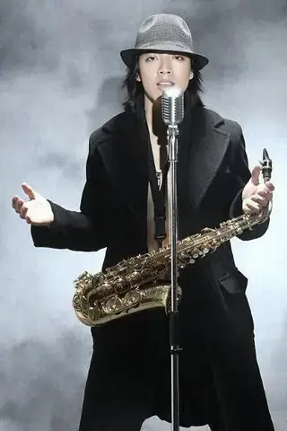 Nhạc Sĩ Hoài Phương Là Ai? Tiểu Sử Và Hành Trình Âm Nhạc Đặc Biệt