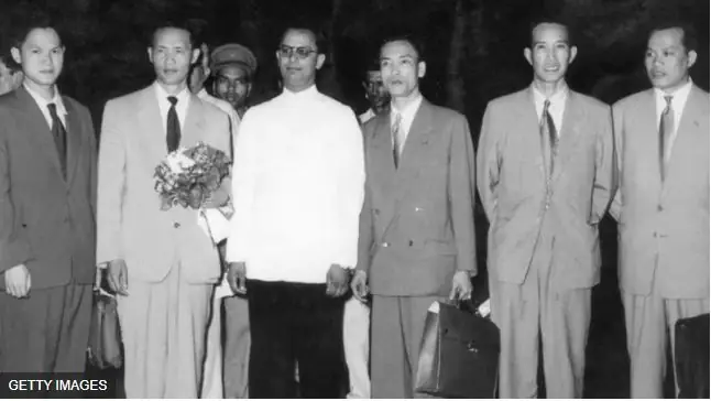 Chủ Tịch Nước Trung Quốc Năm 1979 Là Ai? Tìm Hiểu Lịch Sử Lãnh Đạo Trung Quốc Giai Đoạn Chuyển Mình