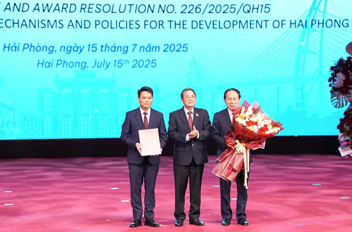 Chương Dầu Hải Phòng Là Ai? Tiểu Sử, Sự Nghiệp Và Những Câu Chuyện Ít Biết