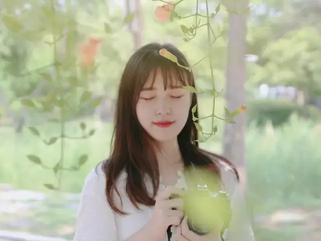 Cố Mạn Là Ai? Tiểu Sử, Sự Nghiệp Và Top Tác Phẩm Kinh Điển Của "nữ Hoàng Ngôn Tình"