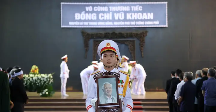 Con Trải Ông Vũ Khoan Là Ai? Tiểu Sử, Sự Nghiệp Và Gia Tộc Đình Đám