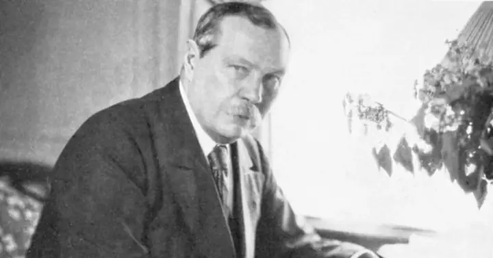 Sherlock Holmes Là Ai? Cuộc Đời Và Di Sản Vĩ Đại Của Cha Đẻ Thám Tử Lừng Danh