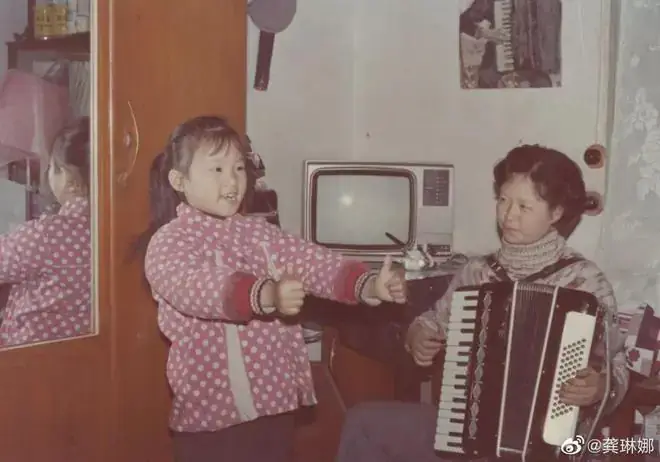 Cung Lâm Na Là Ai: Hành Trình Từ Diễn Viên Triển Vọng Đến Biểu Tượng Thời Trang