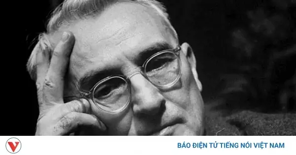 Dale Carnegie Là Ai? Tiểu Sử, Sự Nghiệp Và Di Sản Để Lại Cho Thế Giới Dale Carnegie Là Ai? Tiểu Sử, Sự Nghiệp Và Di Sản Để Lại Cho Thế Giới