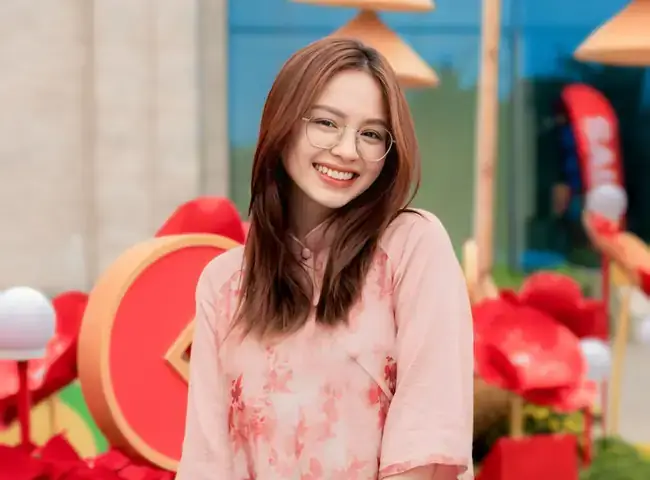 Đặng Thu Hà Là Ai? Tiểu Sử, Sự Nghiệp Và Hành Trình Đa Tài Của Mc, Tiktoker Gen Z