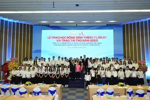 Đinh Thiện Lý Là Ai? Tiểu Sử Và Sự Nghiệp Của Doanh Nhân Kín Tiếng Nhất Nhà Johnathan Hạnh Nguyễn