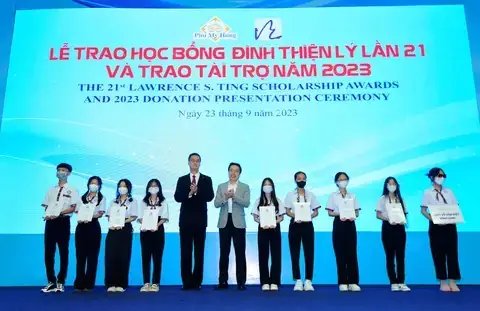 Đinh Thiện Lý Là Ai? Tiểu Sử Và Sự Nghiệp Của Doanh Nhân Kín Tiếng Nhất Nhà Johnathan Hạnh Nguyễn Đinh Thiện Lý Là Ai? Tiểu Sử Và Sự Nghiệp Của Doanh Nhân Kín Tiếng Nhất Nhà Johnathan Hạnh Nguyễn