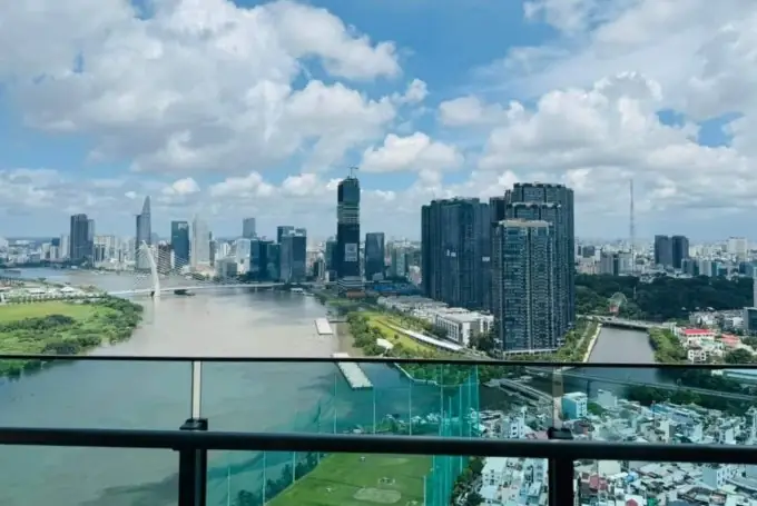 Dũng Taylor: Cuộc Đời, Sự Nghiệp Và Vai Trò Ông Bầu Hải Ngoại