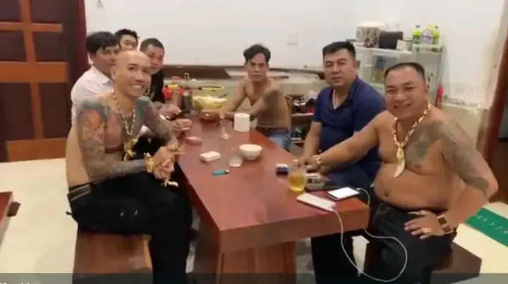 Hiệp Đen Là Ai? Nguồn Gốc, Ý Nghĩa Và Các Vai Trò Trong Văn Hóa, Lịch Sử