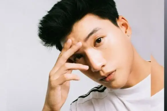 Rapper Hieuthuhai Là Ai? Tiểu Sử, Sự Nghiệp Và Những Gì Bạn Cần Biết