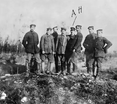 Adolf Hitler: Tổng Quan Về Cuộc Đời, Sự Nghiệp Và Di Sản Lịch Sử Adolf Hitler: Tổng Quan Về Cuộc Đời, Sự Nghiệp Và Di Sản Lịch Sử