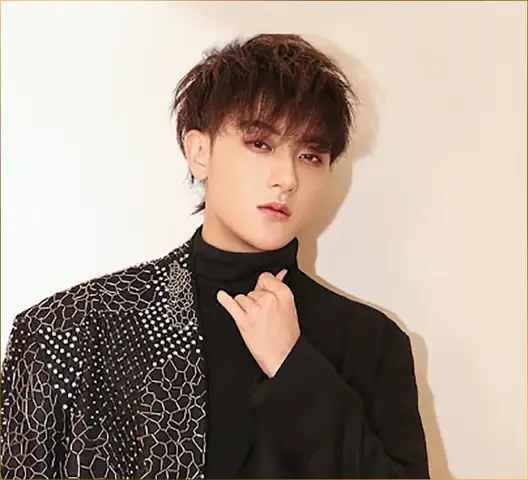 Hoàng Tử Thao: Tiểu Sử, Sự Nghiệp Và Hành Trình Từ Exo Đến Tài Tử Tỷ Usd