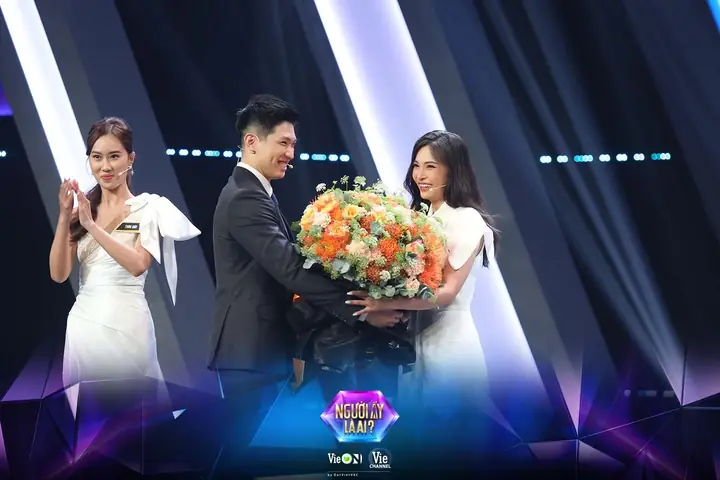 Hồng Thái Người Ấy Là Ai: Hành Trình Tìm Kiếm Tình Yêu Đích Thực