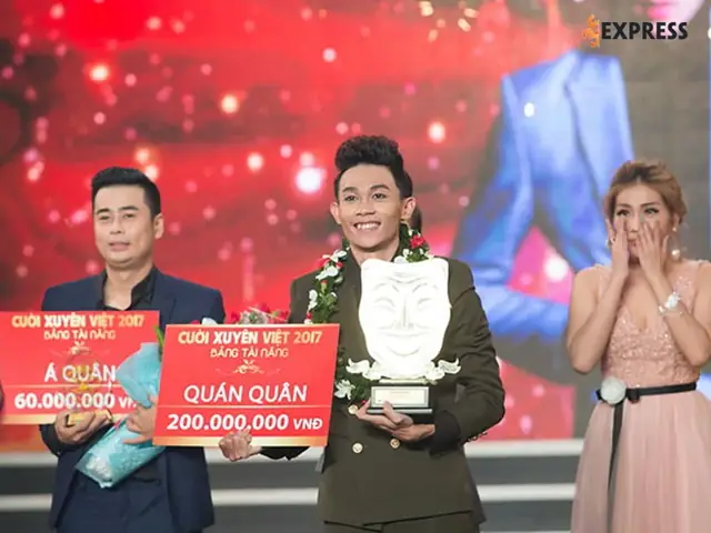 Hồng Thanh Là Ai? Hành Trình Từ Diễn Viên Vô Danh Đến Quán Quân Cười Xuyên Việt