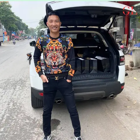 Huấn Hoa Hồng Là Ai? Hành Trình Biến Hóa Từ Giang Hồ Mạng Đến Doanh Nhân Và Người Truyền Cảm Hứng