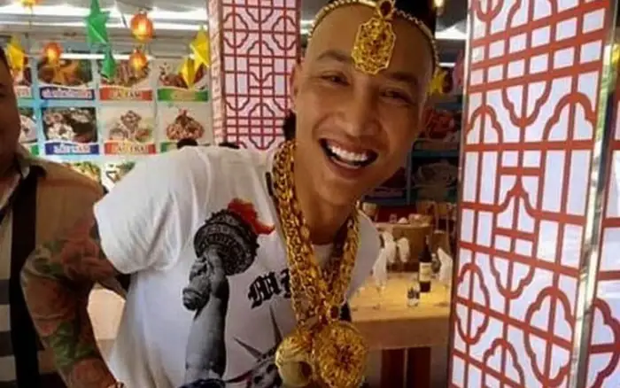 Huấn Hoa Hồng Là Ai? Hành Trình Biến Hóa Từ Giang Hồ Mạng Đến Doanh Nhân Và Người Truyền Cảm Hứng