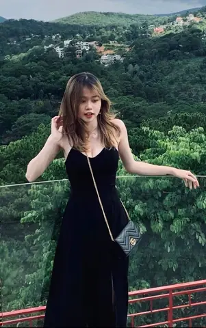 Huỳnh Anh Là Ai? Tiểu Sử Và Hành Trình Trở Thành Bạn Gái Của Cầu Thủ Quang Hải Huỳnh Anh Là Ai? Tiểu Sử Và Hành Trình Trở Thành Bạn Gái Của Cầu Thủ Quang Hải