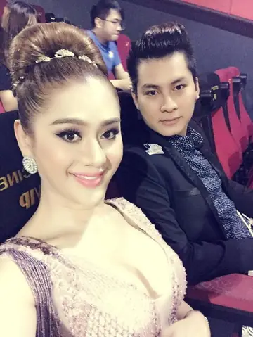 Lâm Khánh Chi Là Ai? Tiểu Sử Và Hành Trình Chuyển Giới Đặc Biệt Của Nữ Ca Sĩ