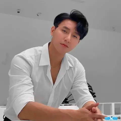 Khoa Vương Là Ai? Sự Thật Về Tiktoker Nổi Tiếng Và Scandal Clip Nóng Gây Chấn Động