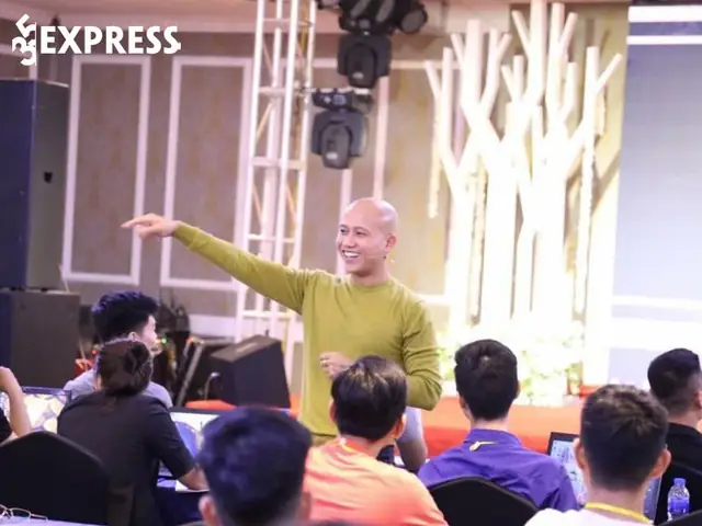 Lê Chí Linh Là Ai: Sự Thật Về Doanh Nhân Và Nhà Đào Tạo Gây Tranh Cãi Lê Chí Linh Là Ai: Sự Thật Về Doanh Nhân Và Nhà Đào Tạo Gây Tranh Cãi