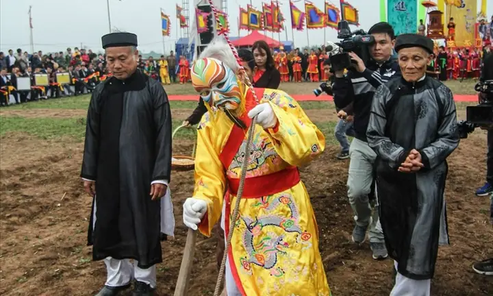 Lê Đại Hành Là Ai? Tiểu Sử, Sự Nghiệp Và Vai Trò Lịch Sử Của Vị Vua Khai Quốc Nhà Lê Lê Đại Hành Là Ai? Tiểu Sử, Sự Nghiệp Và Vai Trò Lịch Sử Của Vị Vua Khai Quốc Nhà Lê