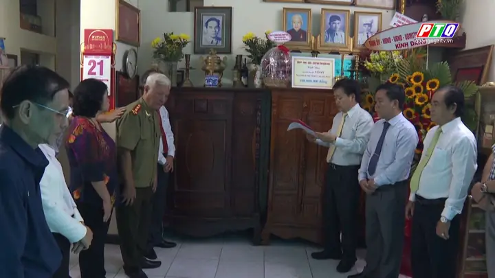 Lê Văn Sỹ Là Ai? Tiểu Sử, Sự Nghiệp Âm Nhạc Và Đời Tư Của Nam Ca Sĩ