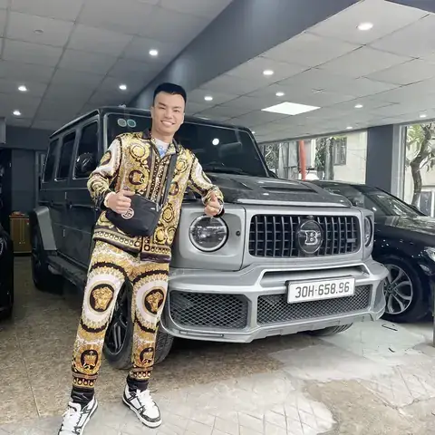 Long 9 Ngón Là Ai: Hành Trình Từ “giang Hồ Mạng” Đến “ông Trùm Kéo View” Long 9 Ngón Là Ai: Hành Trình Từ “giang Hồ Mạng” Đến “ông Trùm Kéo View”