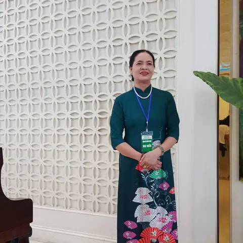 Lương Kim Oanh Là Ai: Tiểu Sử, Sự Nghiệp Và Đời Tư Nữ Ca Sĩ Hải Ngoại Lương Kim Oanh Là Ai: Tiểu Sử, Sự Nghiệp Và Đời Tư Nữ Ca Sĩ Hải Ngoại