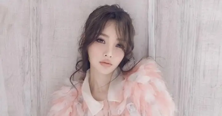 Lý Tiểu Lộ Là Ai? Hành Trình Từ Thần Đồng Diễn Xuất Đến Tâm Điểm Showbiz Lý Tiểu Lộ Là Ai? Hành Trình Từ Thần Đồng Diễn Xuất Đến Tâm Điểm Showbiz