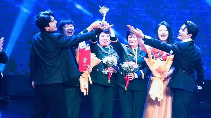 Lý Tử Thất: Hành Trình Từ Cô Gái Bỏ Học Đến 'tiên Nữ Đồng Quê' Và Khối Tài Sản Khổng Lồ