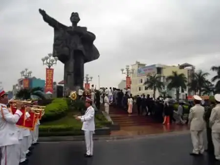 Mẹ Nhu Là Ai? Toàn Cảnh Phân Tích Nhân Vật Gây Sốt Mạng Xã Hội