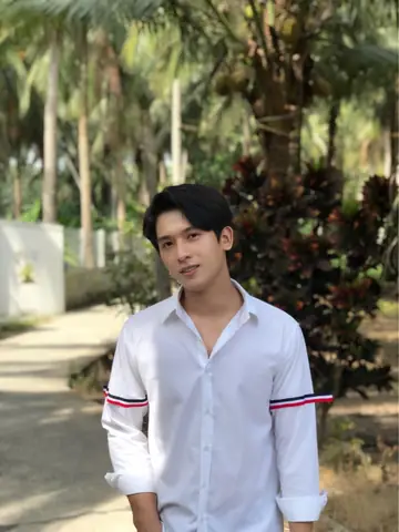 Minh Thảo Trong 'người Ấy Là Ai': Đằng Sau Vẻ Điển Trai Và Chuyện Tình Dang Dở