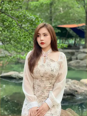 Nguyễn Thị Thu Ngân: Hành Trình Từ Giọng Hát Học Sinh Sinh Viên Đến Ngôi Sao Cover Đình Đám