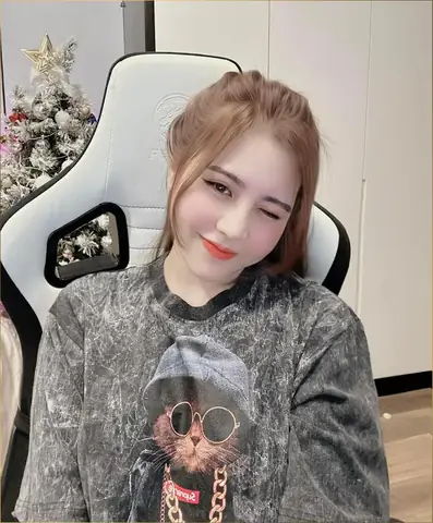 Nguyễn Thị Thu Ngân: Hành Trình Từ Giọng Hát Học Sinh Sinh Viên Đến Ngôi Sao Cover Đình Đám Nguyễn Thị Thu Ngân: Hành Trình Từ Giọng Hát Học Sinh Sinh Viên Đến Ngôi Sao Cover Đình Đám