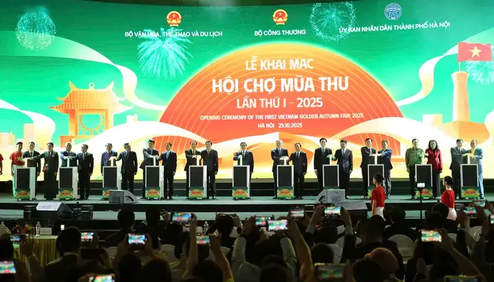 Nghệ Sĩ Ưu Tú Minh Huyền: Hành Trình Sự Nghiệp Đáng Ngưỡng Mộ Của Nữ Nghệ Sĩ Tài Hoa