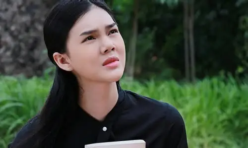 Ngọc Trinh Là Ai: Hành Trình Từ Người Mẫu Đến Nữ Diễn Viên Đa Tài Ngọc Trinh Là Ai: Hành Trình Từ Người Mẫu Đến Nữ Diễn Viên Đa Tài